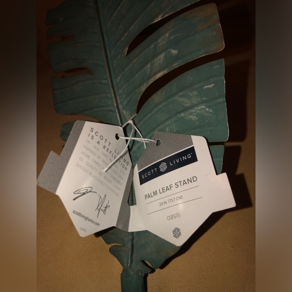 Scott brothers Scott living palm leaf stand preowned condition see photos rustic - Picture 8 of 11